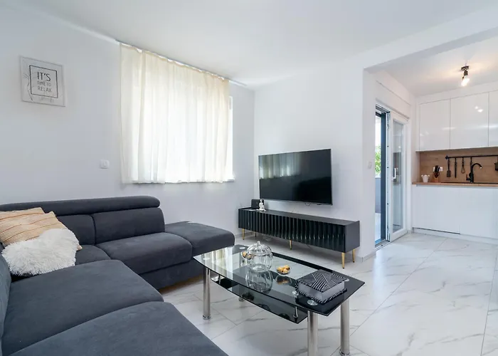 Cvit Lägenhet Trogir